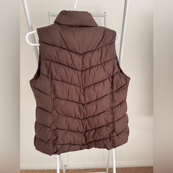 GAP - Picture 2 of 3